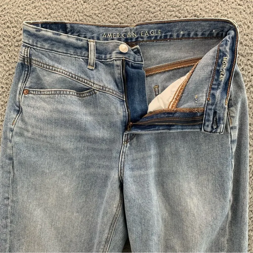 American Eagle Women's Ripped Mom Jean Distressed Jeans -  Size:  6 (Short) - Picture 7 of 15